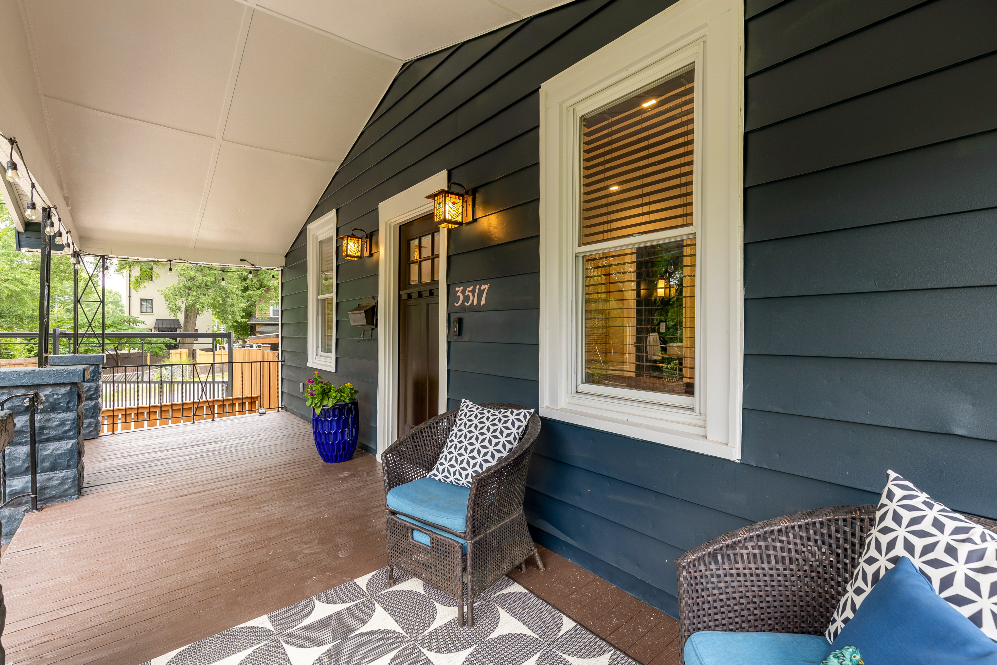 3517 South Dakota Avenue NE_Porch 2
